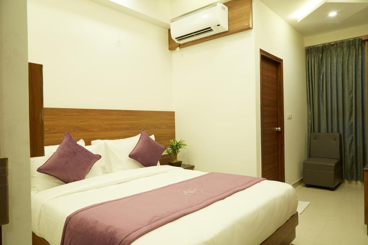 העיר בנגלור Vovo Premier Hotel מראה חיצוני תמונה