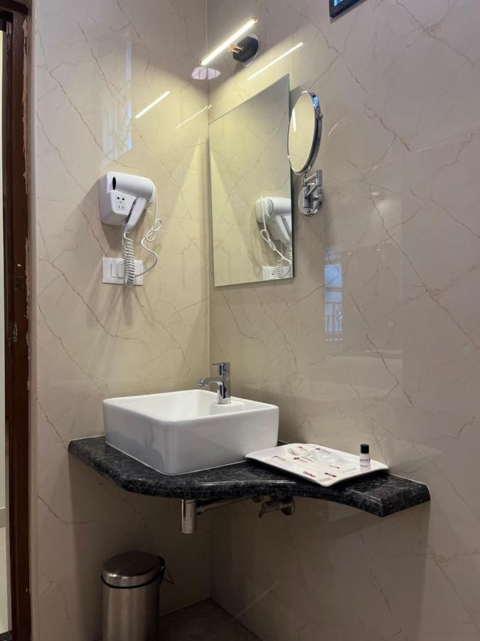 העיר בנגלור Vovo Premier Hotel מראה חיצוני תמונה